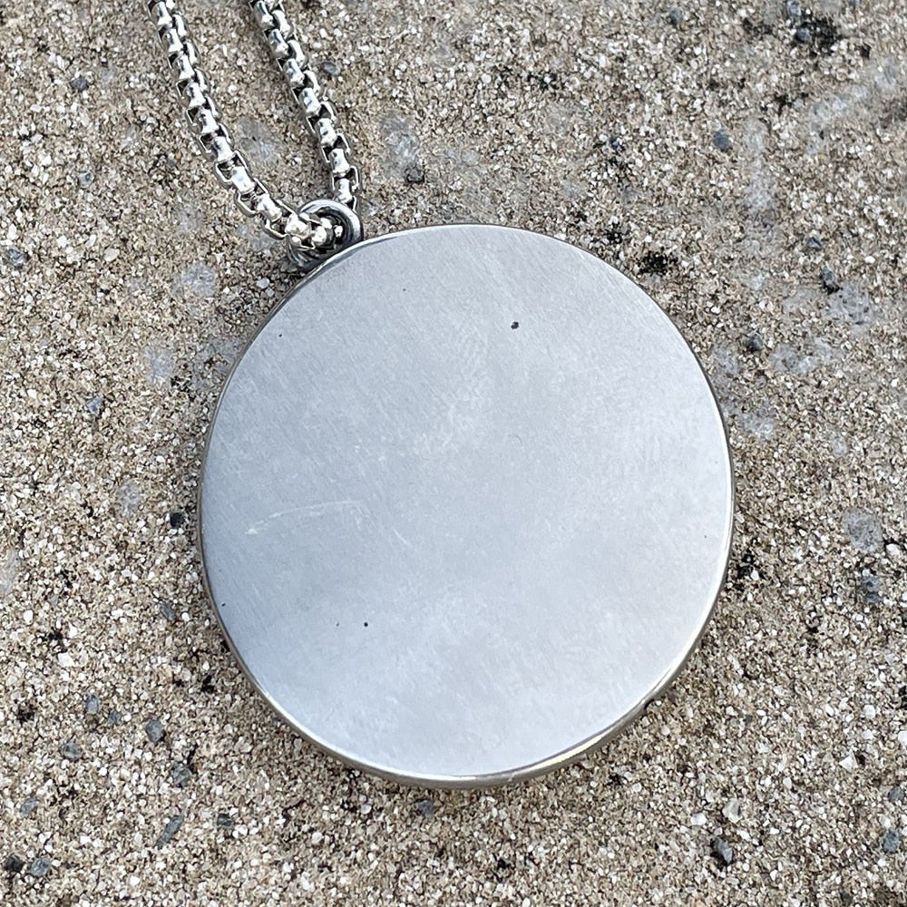 Antler Pendant Necklace with a Bold and Unique Design