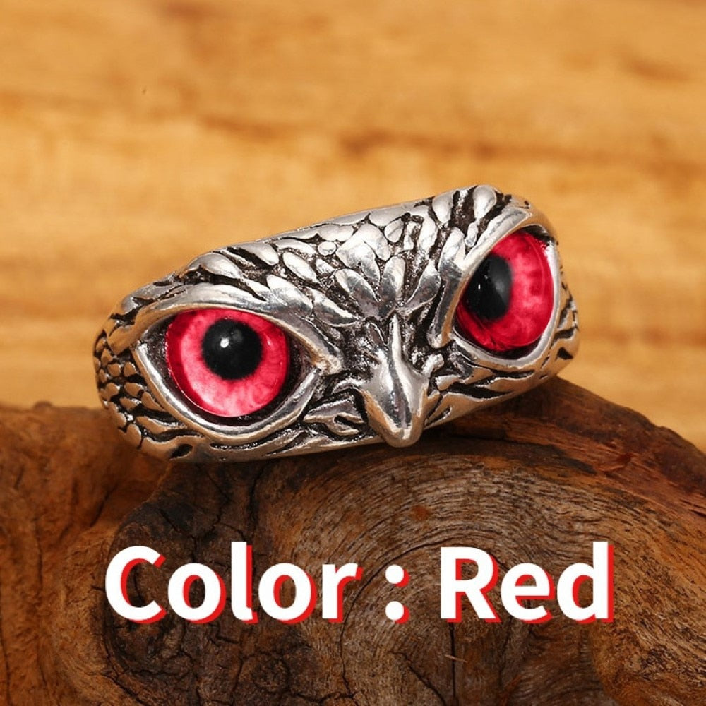 Eye-Emblazoned Claw Ring