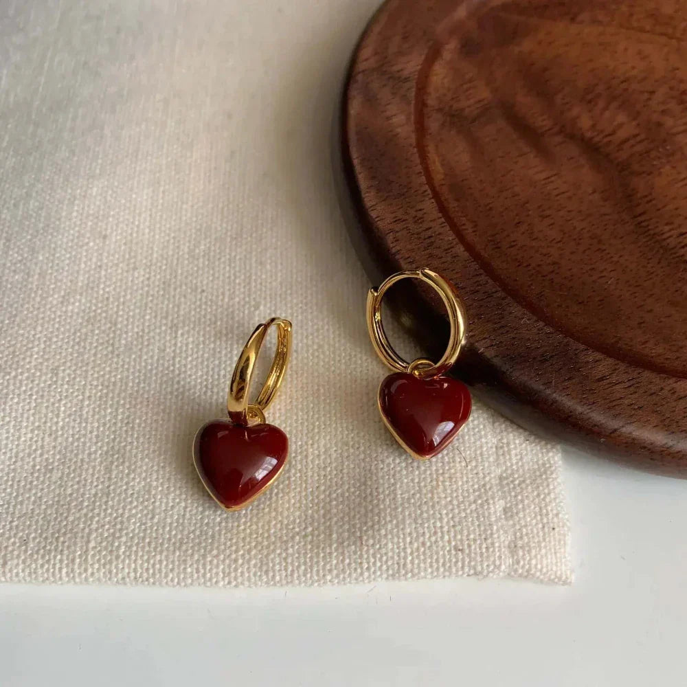 Heart-shaped Vintage Drop Earrings