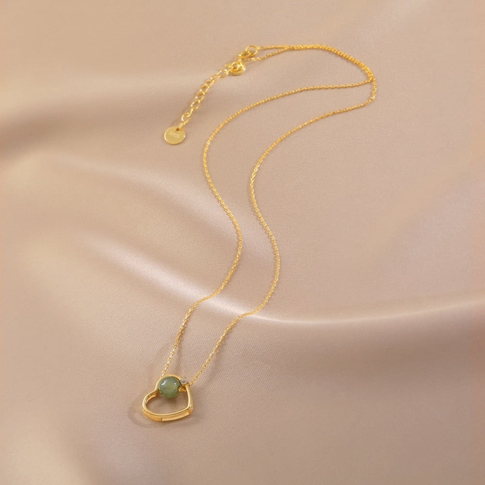 Heart of Gold: A Radiant Jade Necklace with a Touch of Elegance