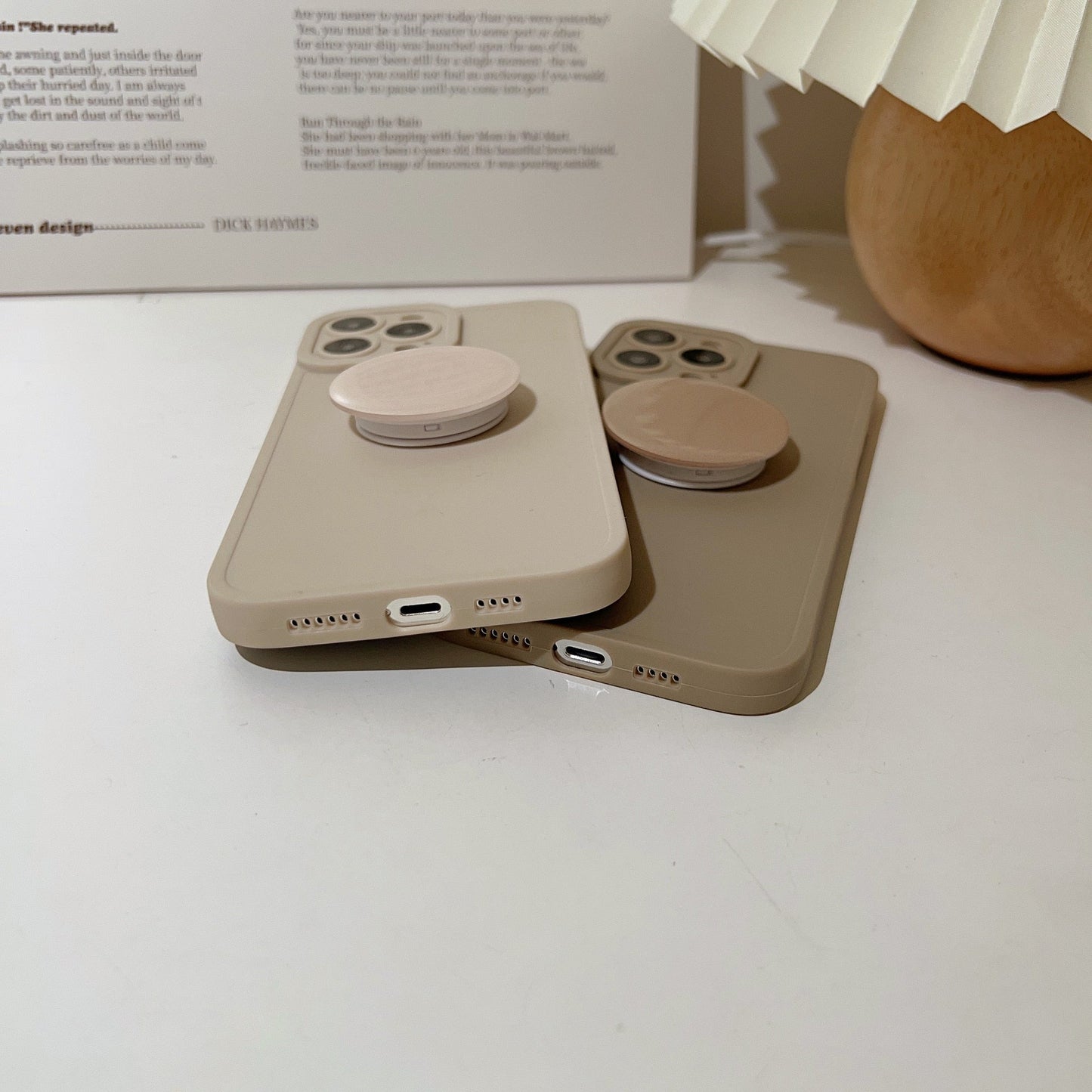 Adjustable Back Holder Earth Tone Mobile Case