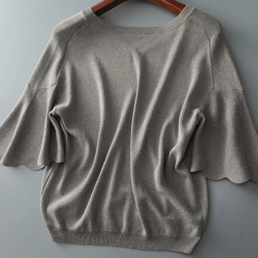 Lightweight Women's Knit Top with a Relaxed Fit