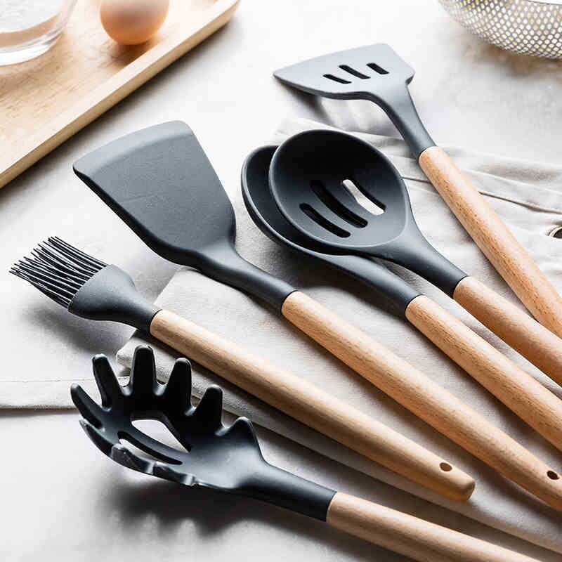 12-Piece Set of Silicone Kitchen Utensils