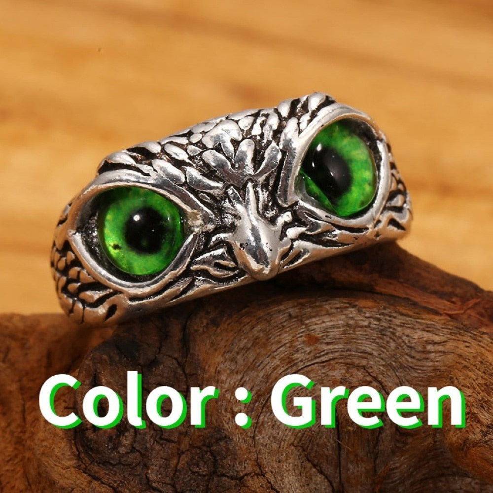 Eye-Emblazoned Claw Ring