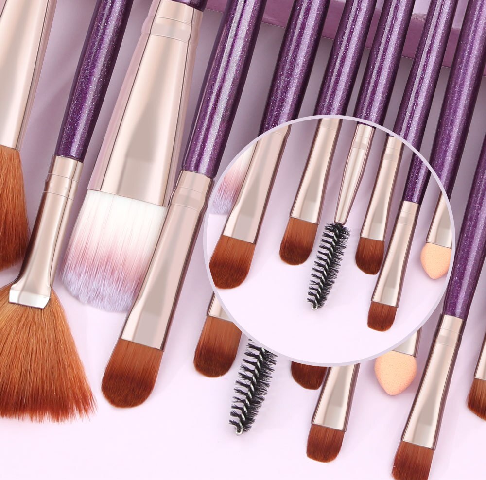 18-Piece Shimmering Makeup Brush Collection
