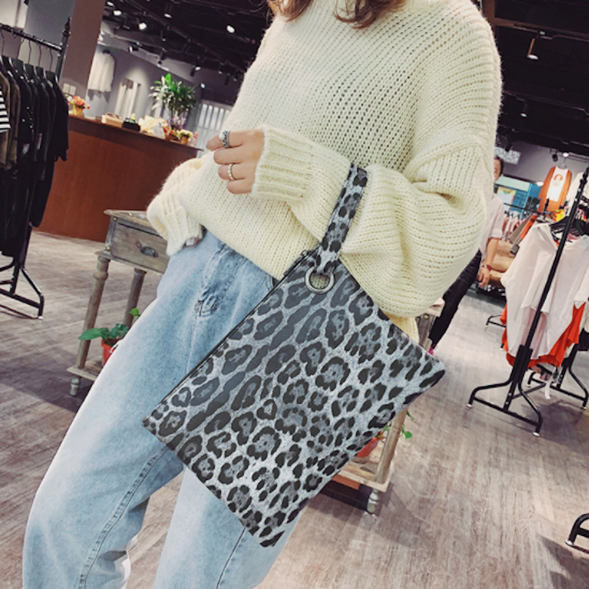 Leopard Pattern Faux Leather Women's Envelope Clutch