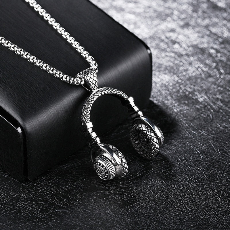 Hip Hop Necklace: A Stylish Headphone Pendant