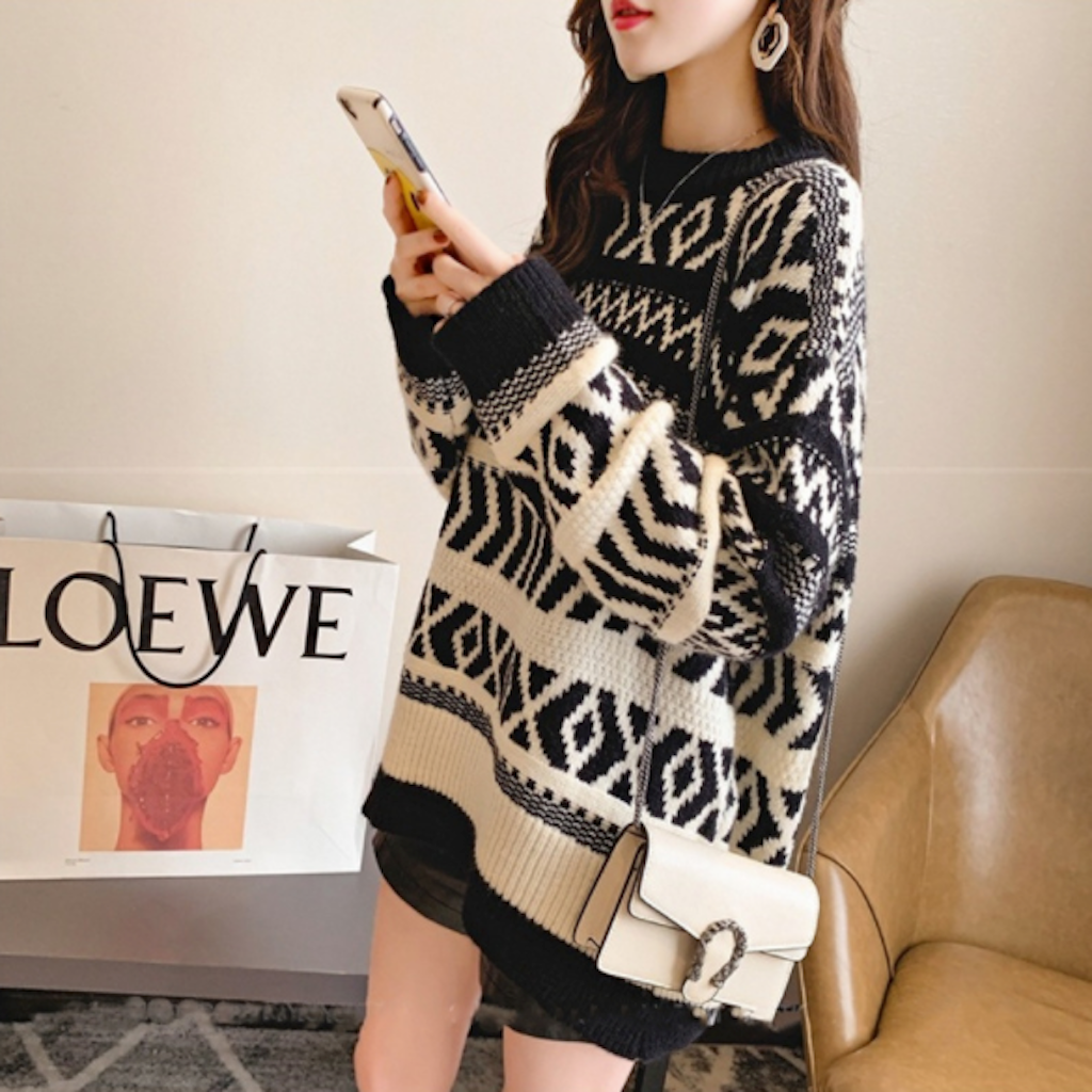 Geo Pattern Women's Round Sweater