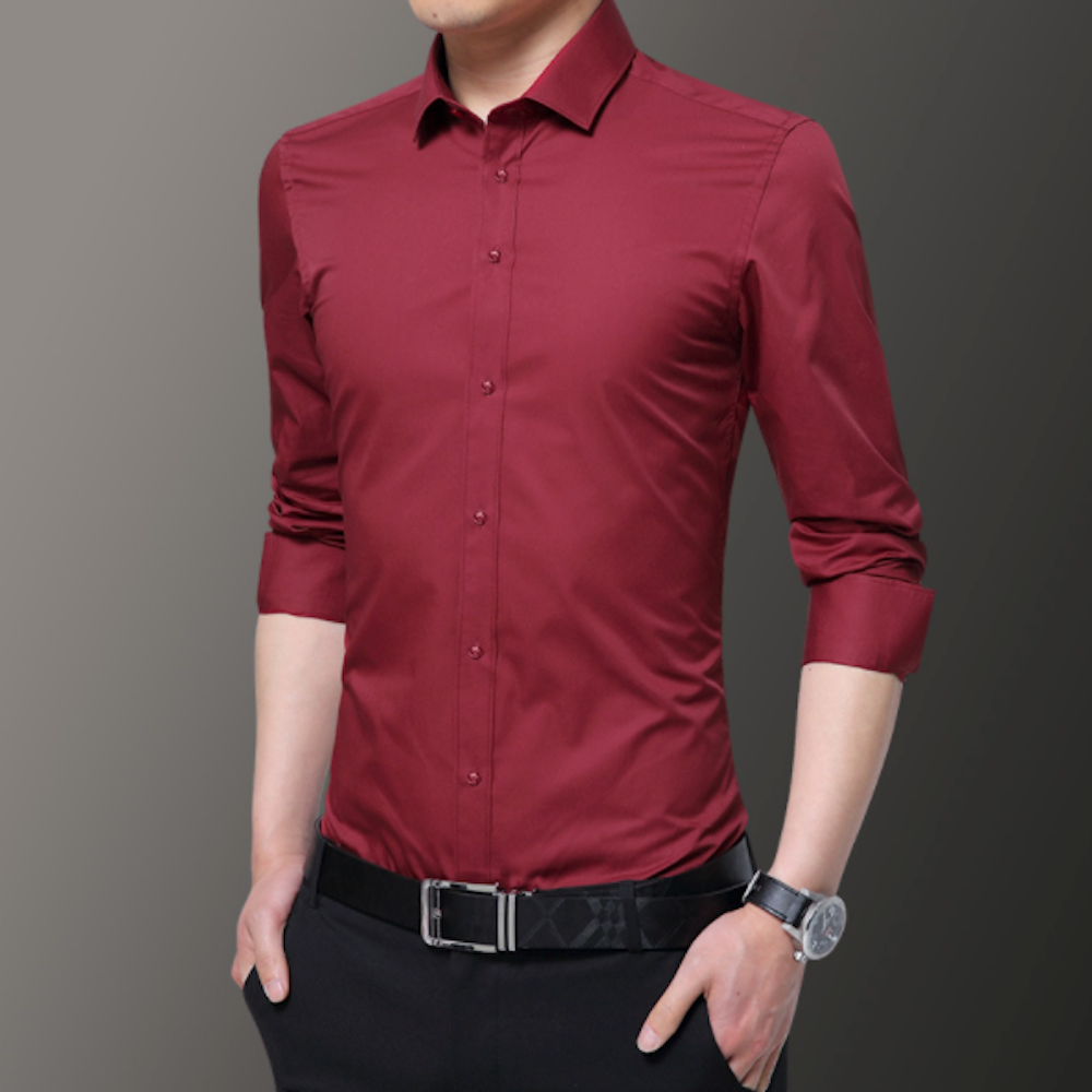 Wrinkle-Free Oxford Shirt for Men with Button Down Design