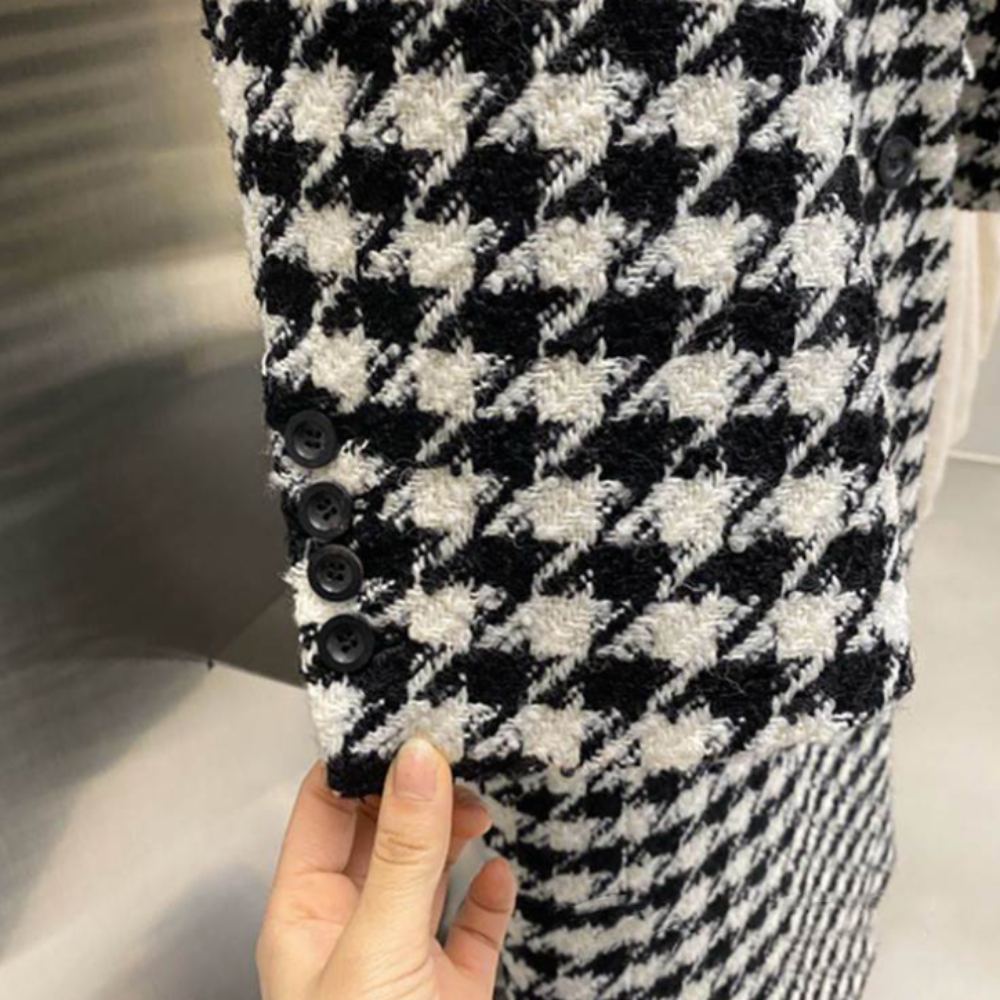 Long Coat for Women with Houndstooth Design