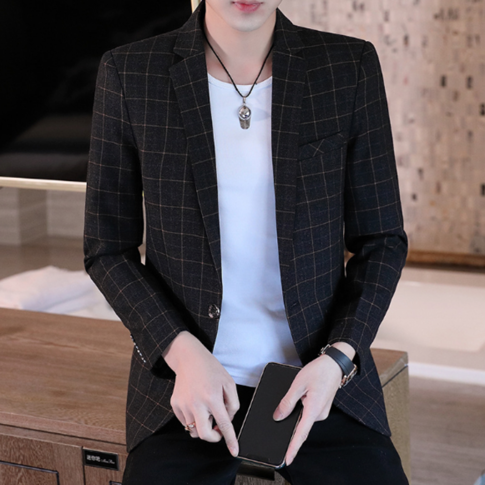 Checkered Blazer for Men: A Distinctive Update for Your Wardrobe