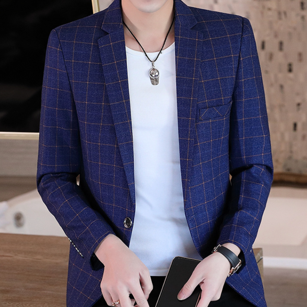 Checkered Blazer for Men: A Distinctive Update for Your Wardrobe