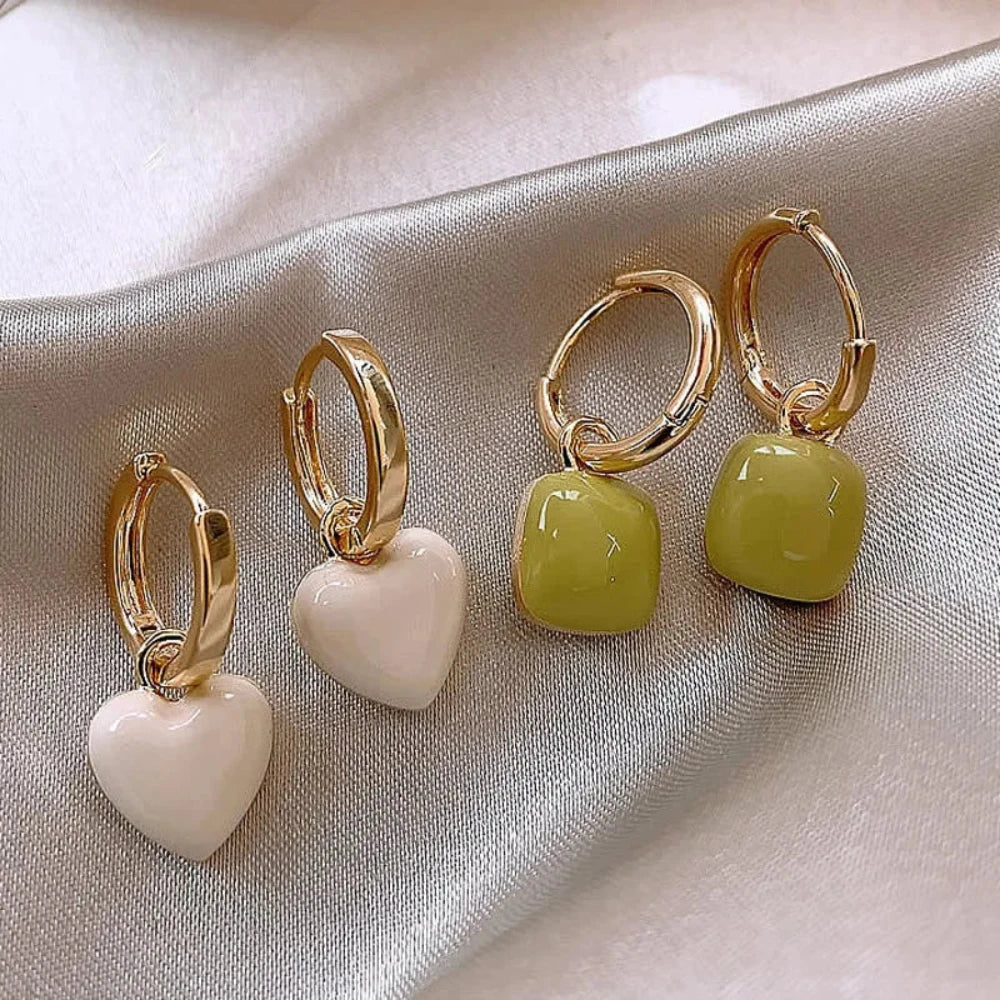 Heart-shaped Vintage Drop Earrings