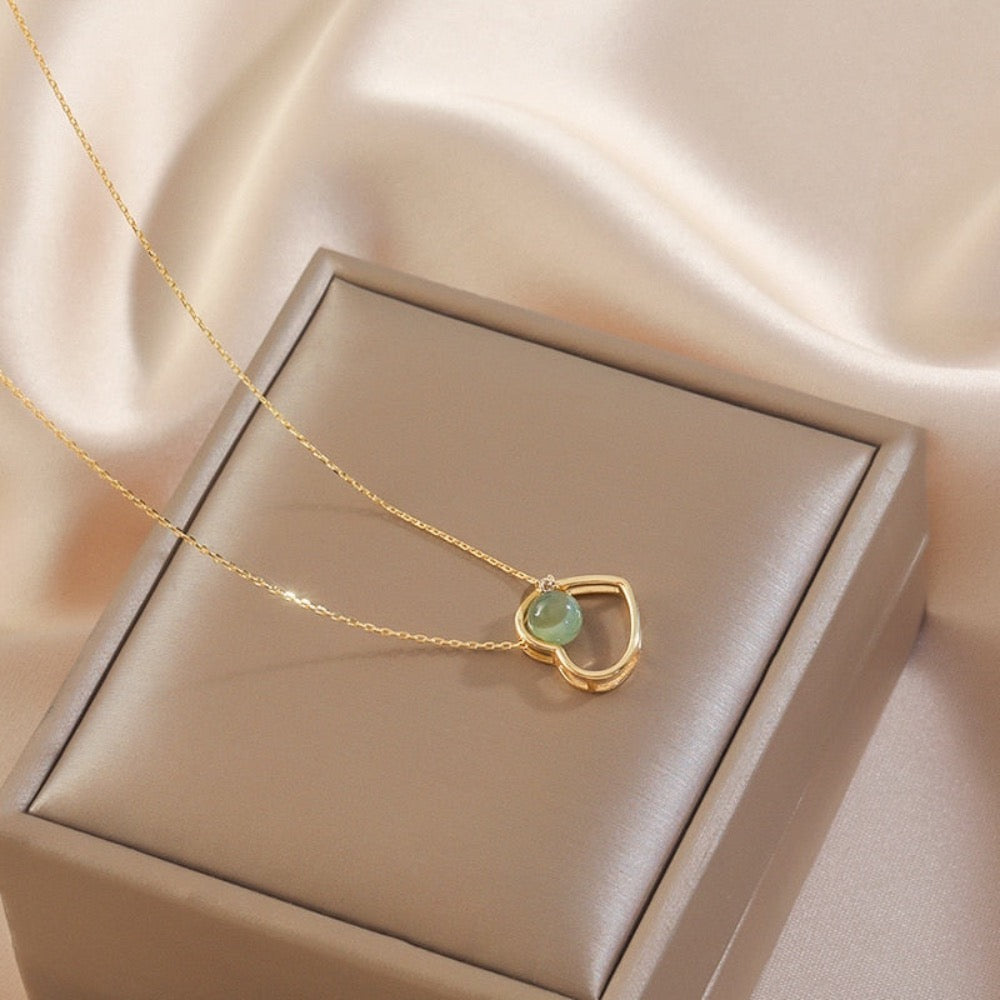 Heart of Gold: A Radiant Jade Necklace with a Touch of Elegance