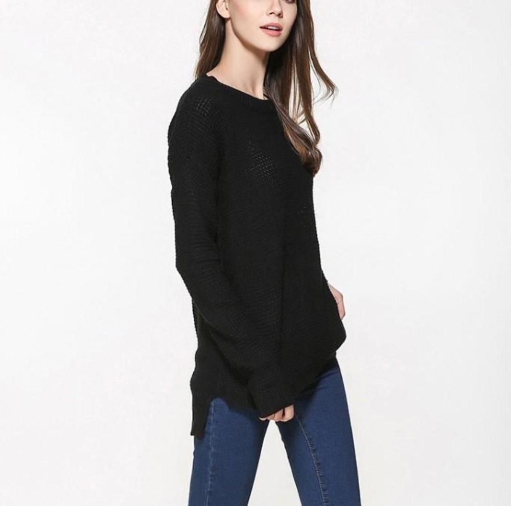 Black Round Neck Sweater for Women with a Relaxed Fit