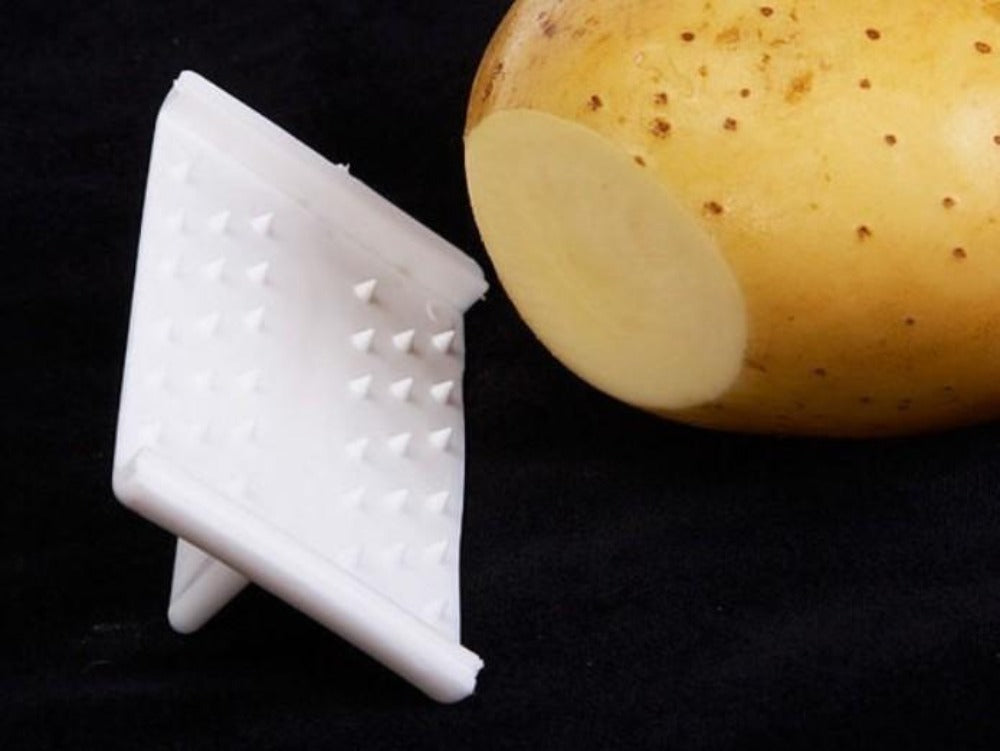 Set of 2 Microwaveable Potato Chip Makers, Convenient for Microwave Use