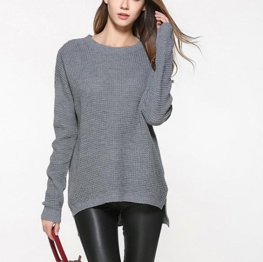 Gray Round Neck Women's Sweater with a Comfortable Fit