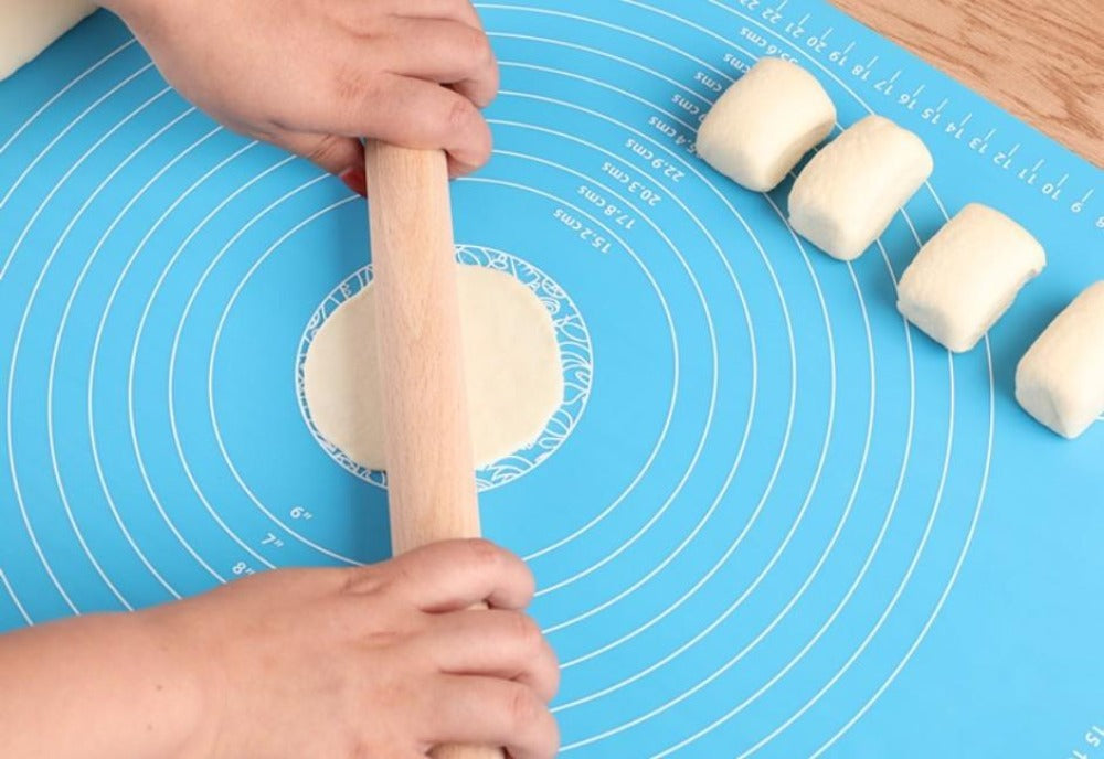 Non-Stick Baking Tools Set with Scale - 4 Piece Silicone Mat