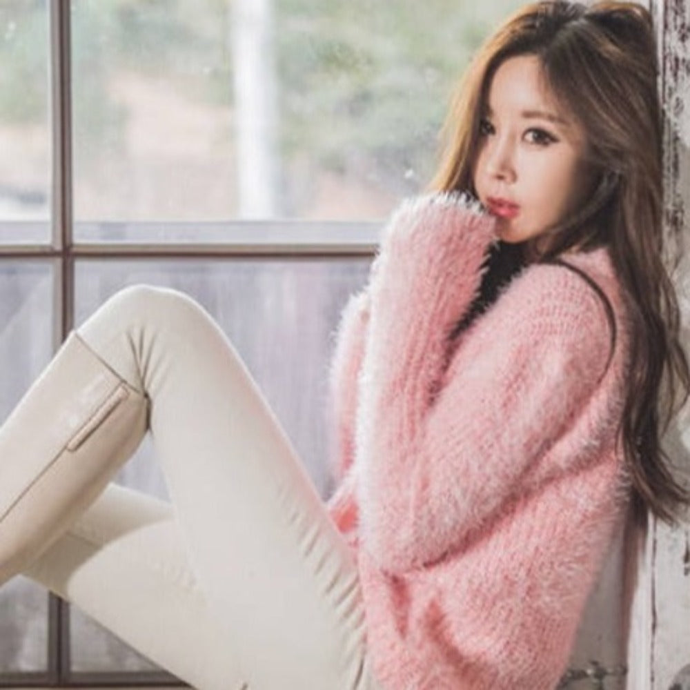 Soft Dreamy Women's Sweater Short