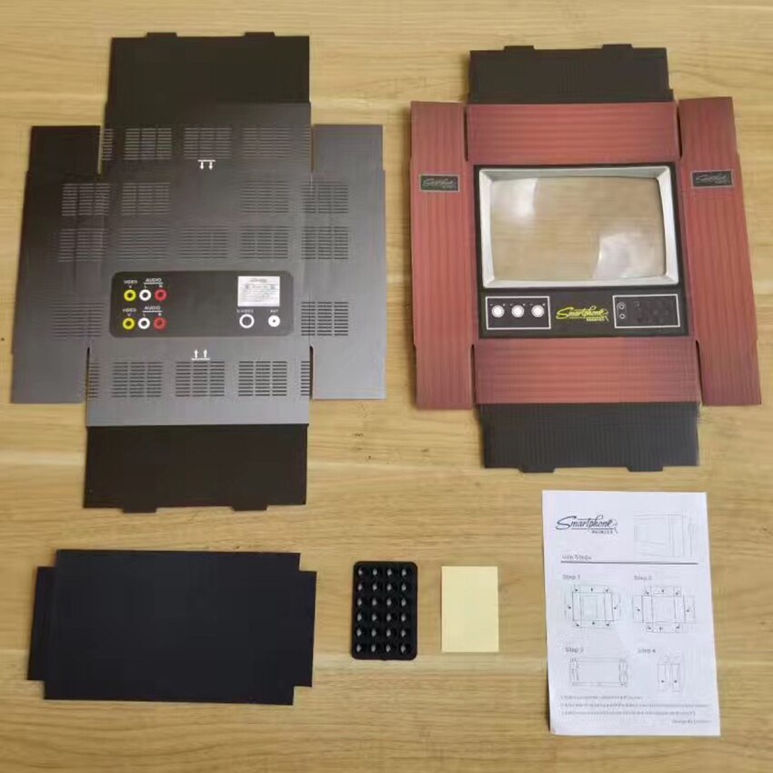 Mobile Phone Screen Magnifier - Retro TV Style