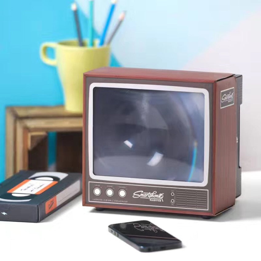 Mobile Phone Screen Magnifier - Retro TV Style
