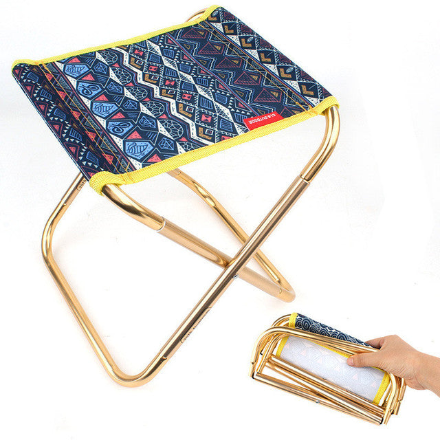 Foldable pocket chair