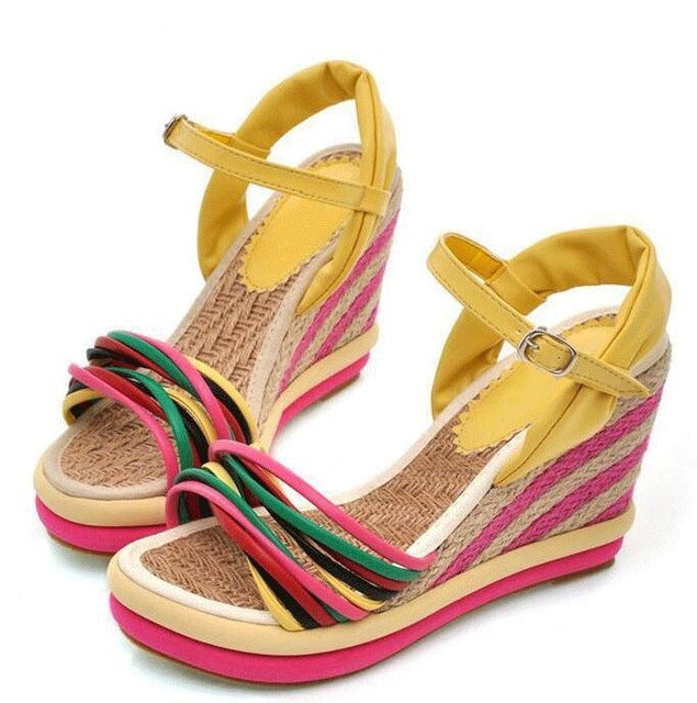 Colorful Summer Sandals with Cross-over Platform Design for Women