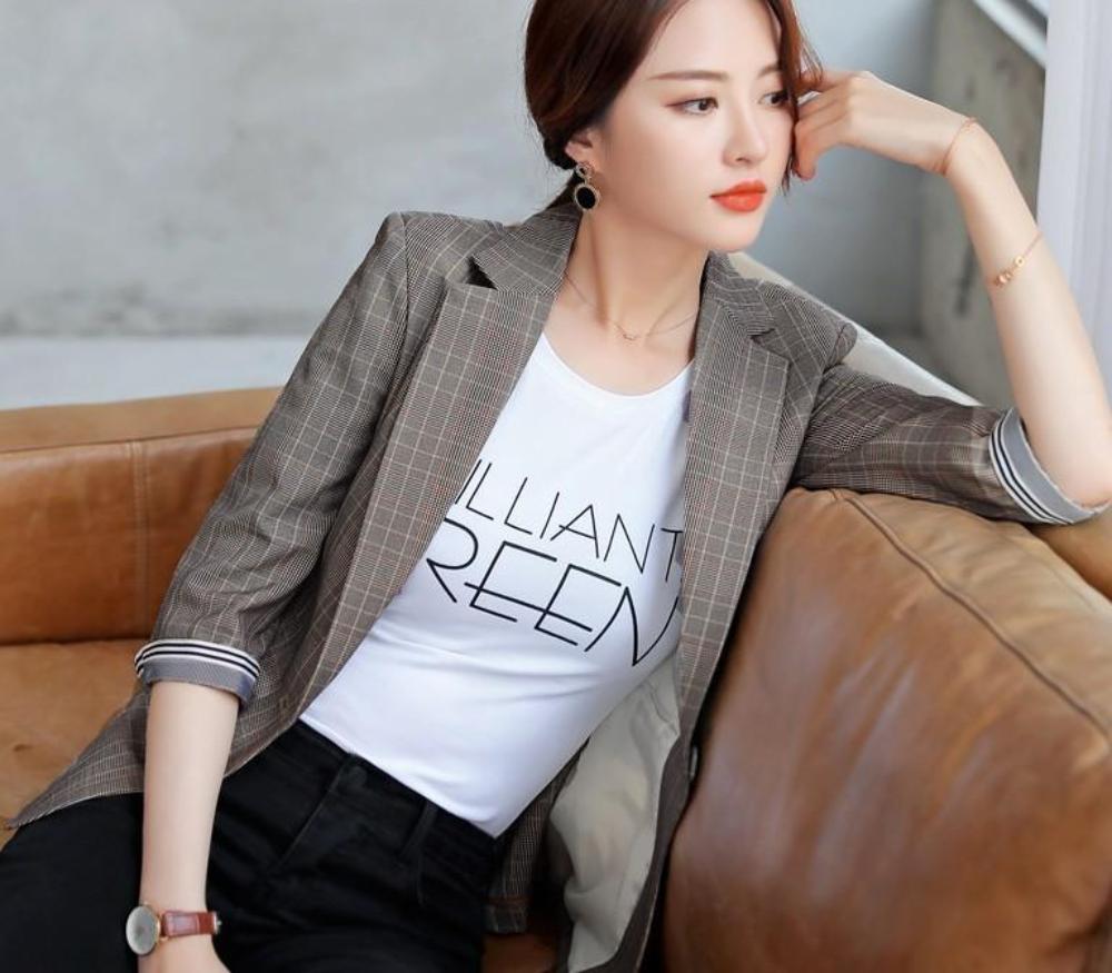 Slim Fit Blazer with Three-Quarter Sleeves for Women
