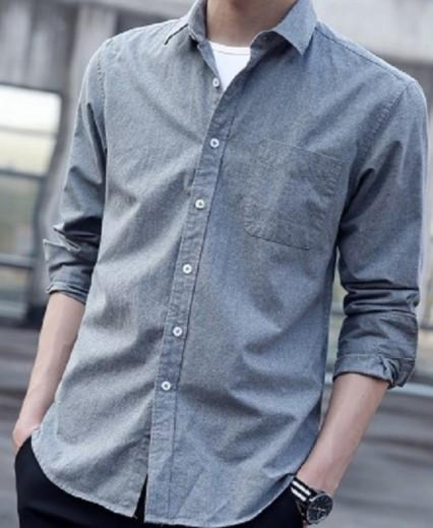 Button-Down Casual Shirt for Men with Long Sleeves, Designed to be Worn Untucked