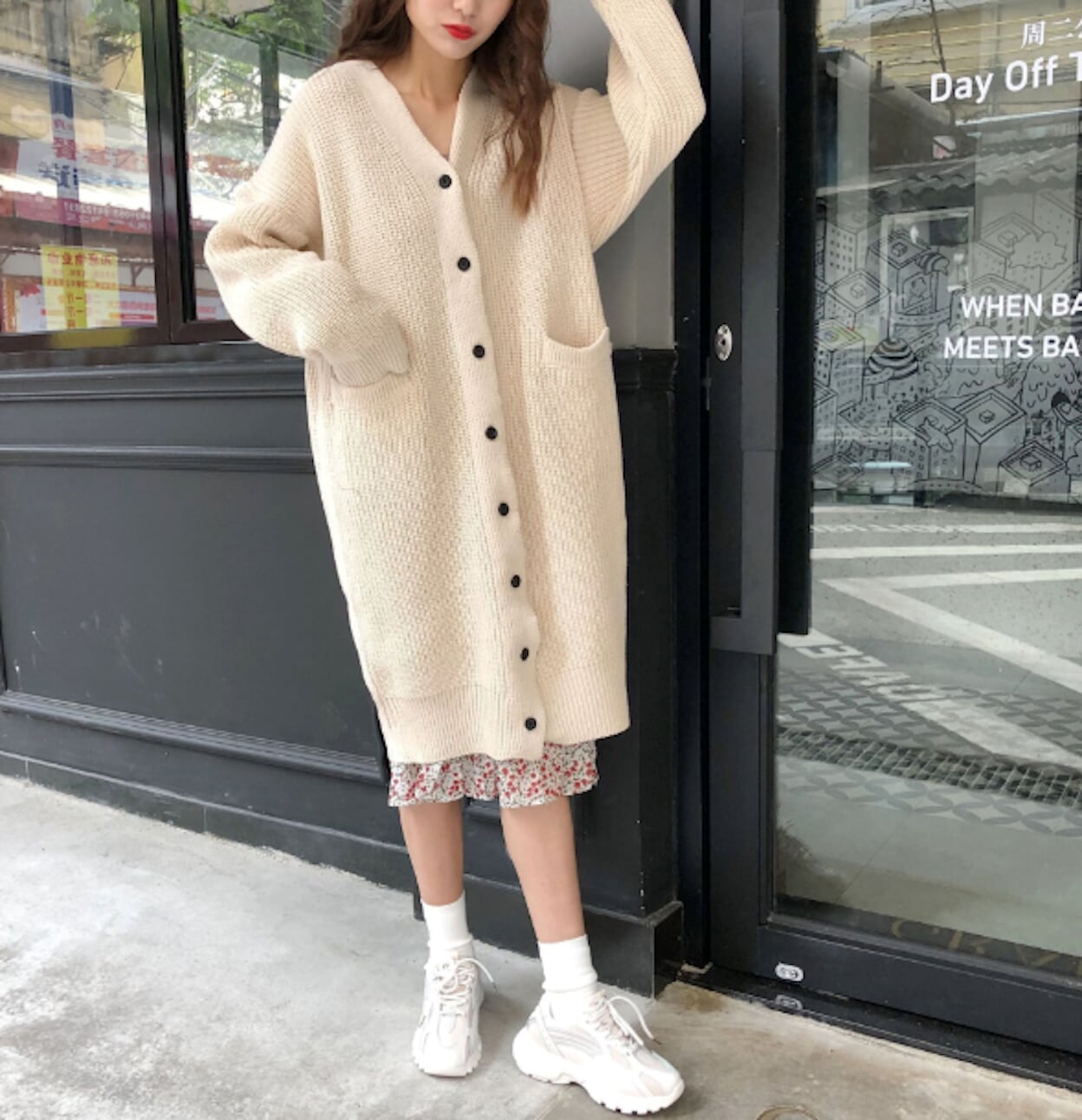 Long Cardigan for Women with Convenient Pockets for Everyday Wear