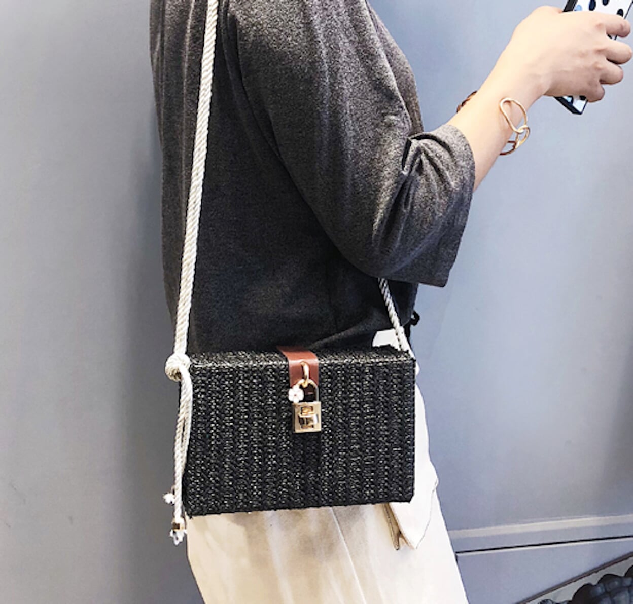 Straw Shoulder Bag with Box Clutch Design
