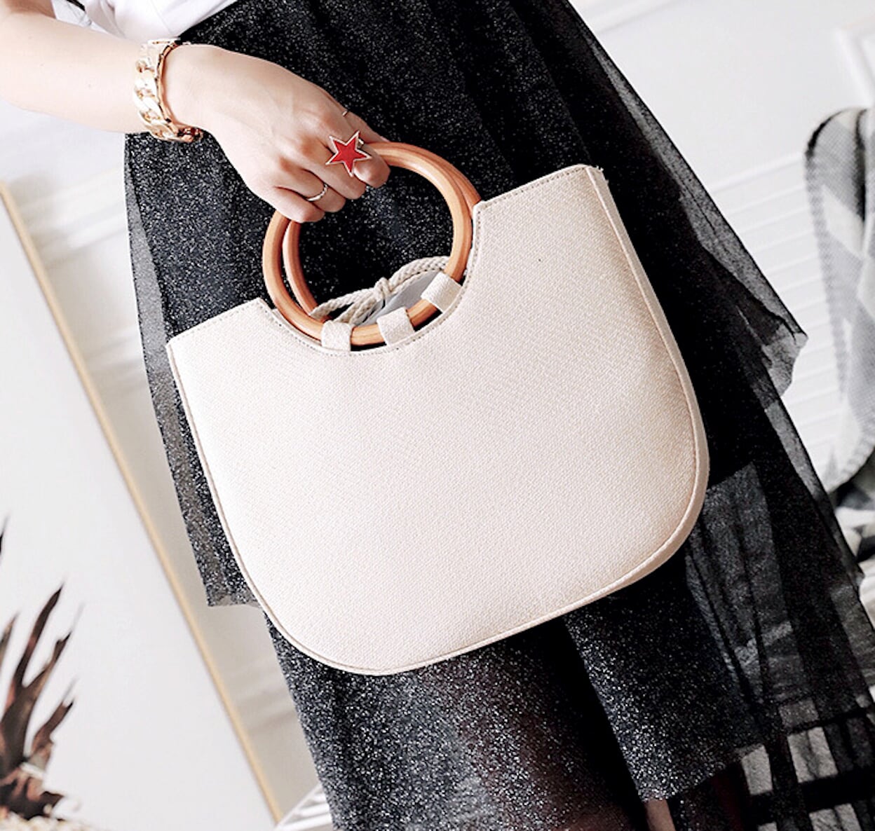 Circular Handled Straw Tote Bag