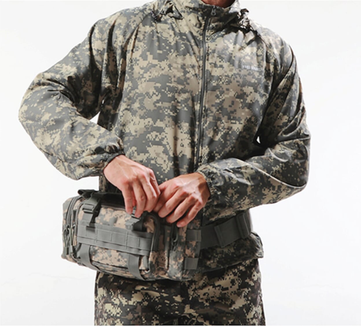 Small Outdoor Travel Sports Bag - Army Inspired Fashion for Your Adventures
