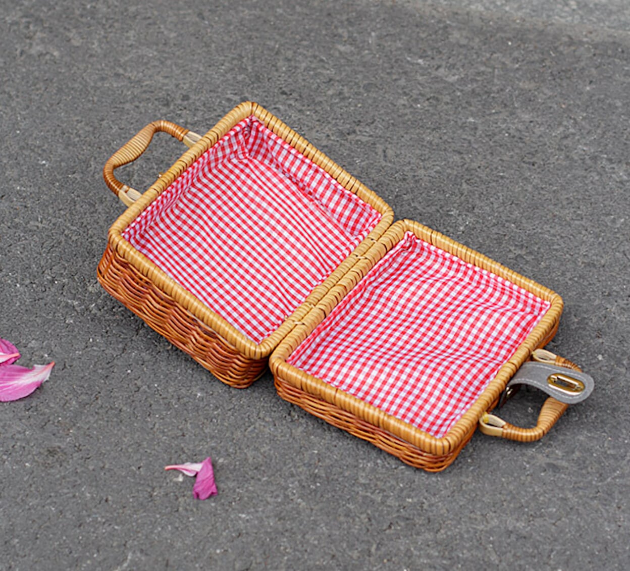 Small Retro Woven Purse