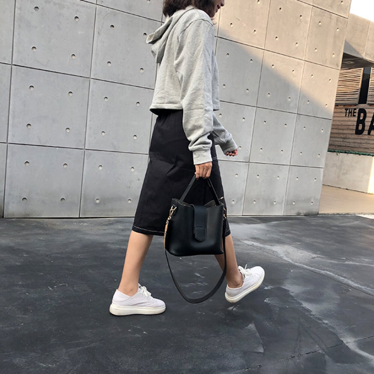 Bucket Bag with Wide Shoulder Strap for Women made of Vegan Leather