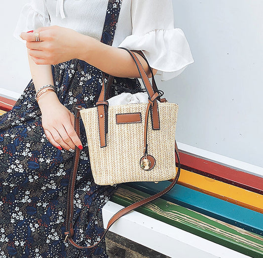 Vegan Leather Handled Straw Shoulder Bag