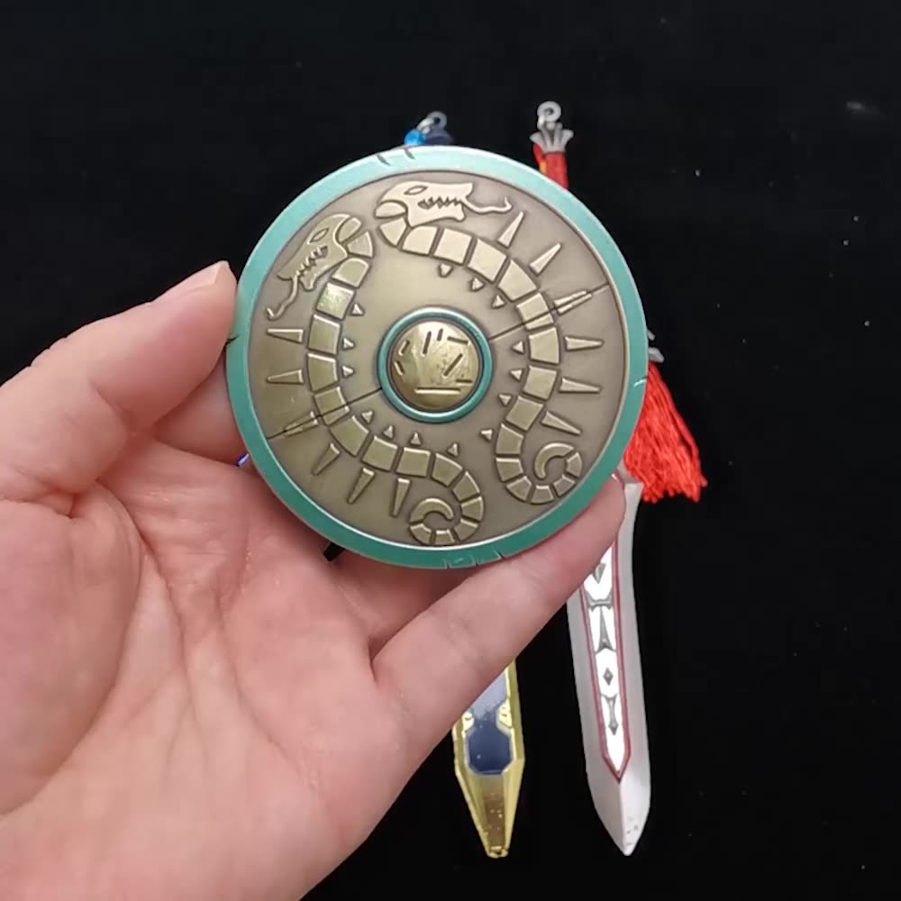 Legend of Zelda Traveler's Shield Metal Model